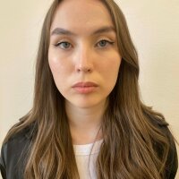 EmiIyHortton's Offline Chat Room