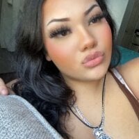 Goddesssiena webcam model