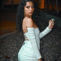 Agnes_01 Adlı Modelin Çevrimdışı Sohbet Odası