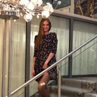 mademoiselle_nicole's Offline Chat Room