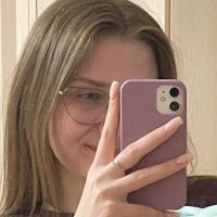 Ccamomille's Offline Chat Room