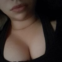 LittleKittyChan webcam