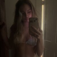 littlelola89's Offline Chat Room