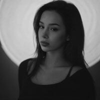 Yuna5343 model avatar