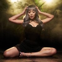 LuciaBreeze's Offline Chat Room