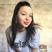 LillieCrosst's Offline Chat Room