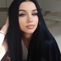 Kriss_Nika's Offline Chat Room