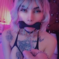 Mia-and-tony webcam