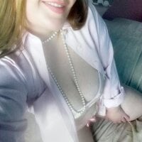 EllaPrice Adlı Modelin Çevrimdışı Sohbet Odası