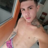 damiansexyboy69 webcam model