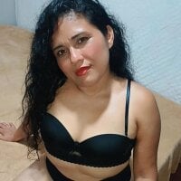 Milf_Victoria5's Offline Chat Room