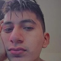 Thehothungry's Offline Chat Room