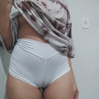 BrunaBittencourt25 webcam model