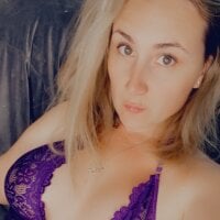 wetdesivip's Offline Chat Room