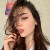 JuliePerez Adlı Modelin Çevrimdışı Sohbet Odası