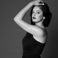 amina_swan_