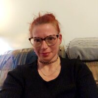 Portia2100's Offline Chat Room