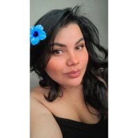 Angelina_tyerLive Webcam