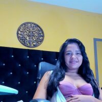 camila_blosson's Offline Chat Room