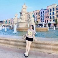 vy-cute webcam model