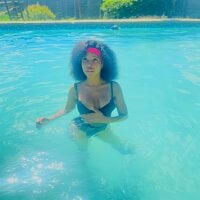 Michelchellyxx1908 webcam model