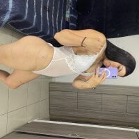 amaia_clark1's Offline Chat Room