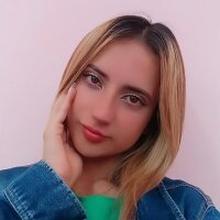 strawberry_witch's Offline Chat Room