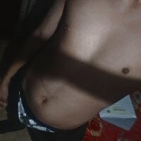 Miguelito_19 webcam
