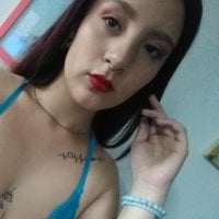 Isabella_sims' Offline Chat Room