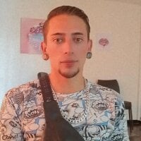 danniel_hot's Avatar Pic