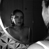 Spicy_doll130 webcam model
