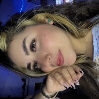 Charlott_wellsm webcam