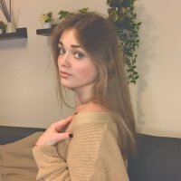 Offline chatovací místnost CaitlinBell