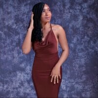 BrownBarbie99 Adlı Modelin Çevrimdışı Sohbet Odası