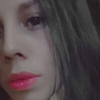 sara_squirt96's Offline Chat Room