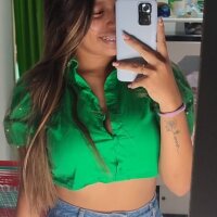 anahi05_'s Offline Chat Room