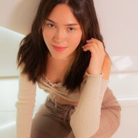 chelsea_naia's Offline Chat Room