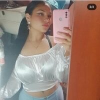 natali_ocampo's Offline Chat Room