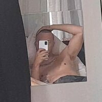 Kingloyal96 webcam