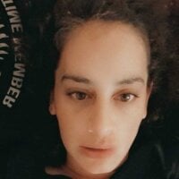 BananaPuppinPop's Offline Chat Room