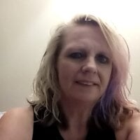 supermoist1373's Offline Chat Room