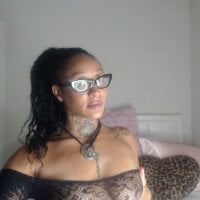 GymBaeBritt webcam model