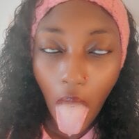MalibuMama98 webcam