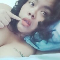 KariCalifornia's Offline Chat Room