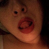 Lexxylovesx's Offline Chat Room