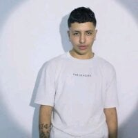 Hellohotmen webcam model