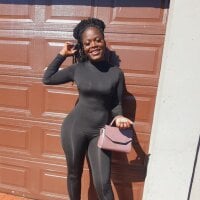 EbonyBlackBeauty69's Offline Chat Room