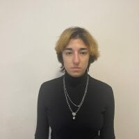 BeaFreeman offline chatrum