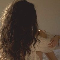 Angel_Kisses_'s Offline Chat Room