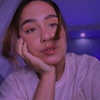KiaraMoon_ webcam model